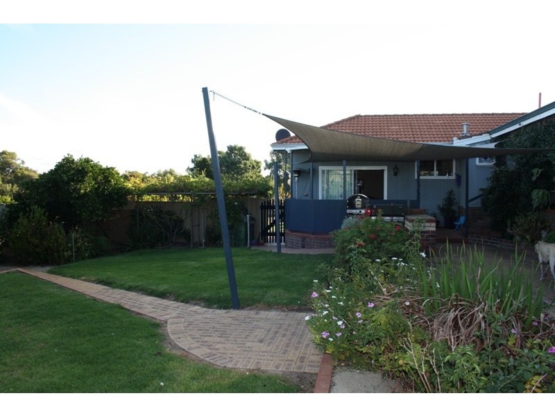 15 Fraser Street, Gingin WA 6503