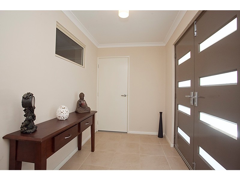 9 Serrata Road, Banksia Grove WA 6031