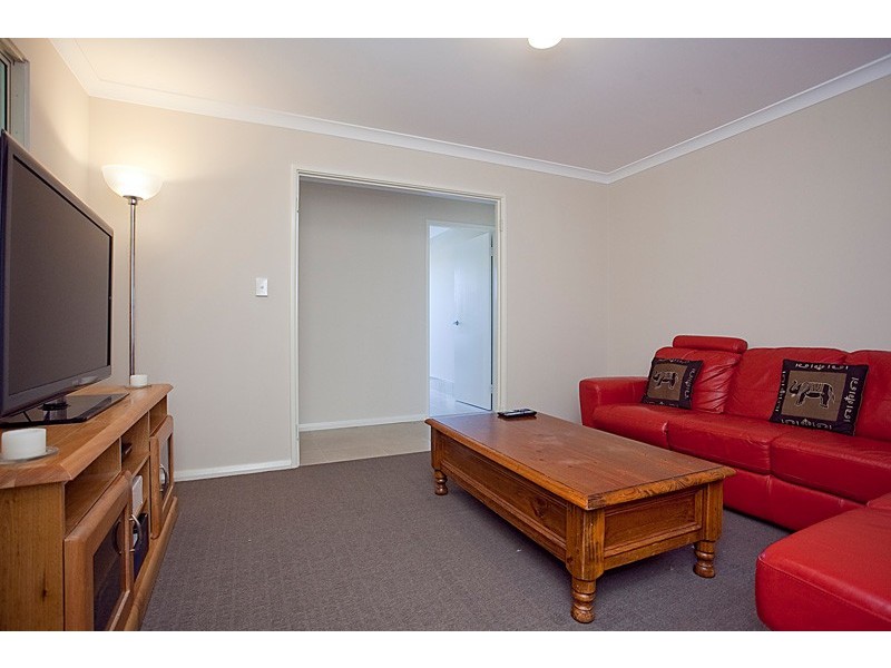 9 Serrata Road, Banksia Grove WA 6031