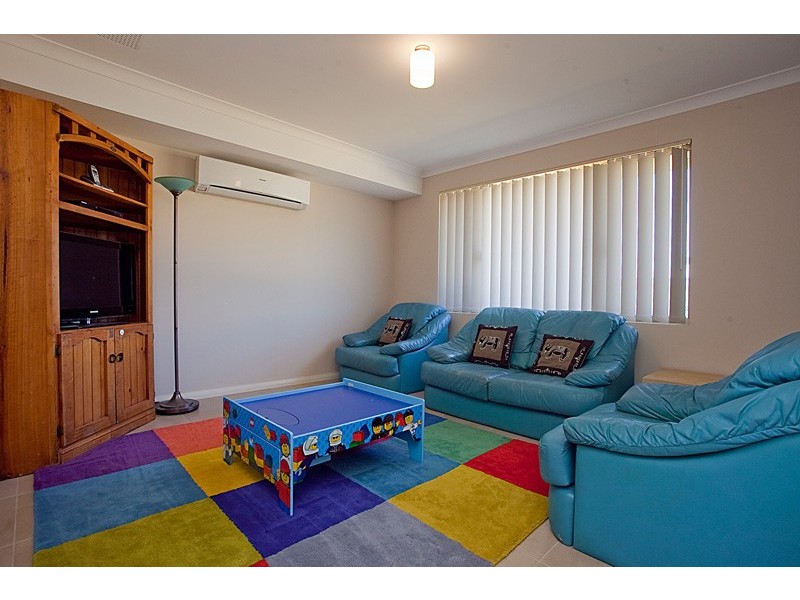 9 Serrata Road, Banksia Grove WA 6031