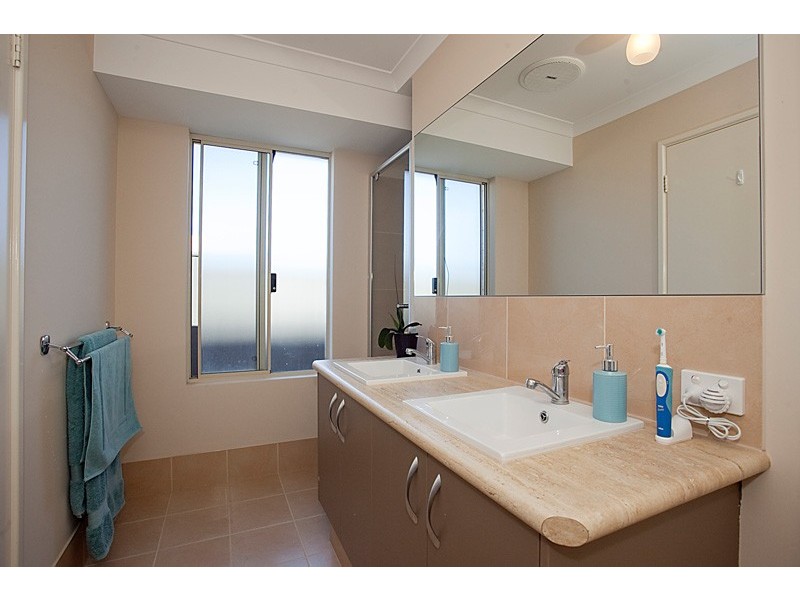 9 Serrata Road, Banksia Grove WA 6031