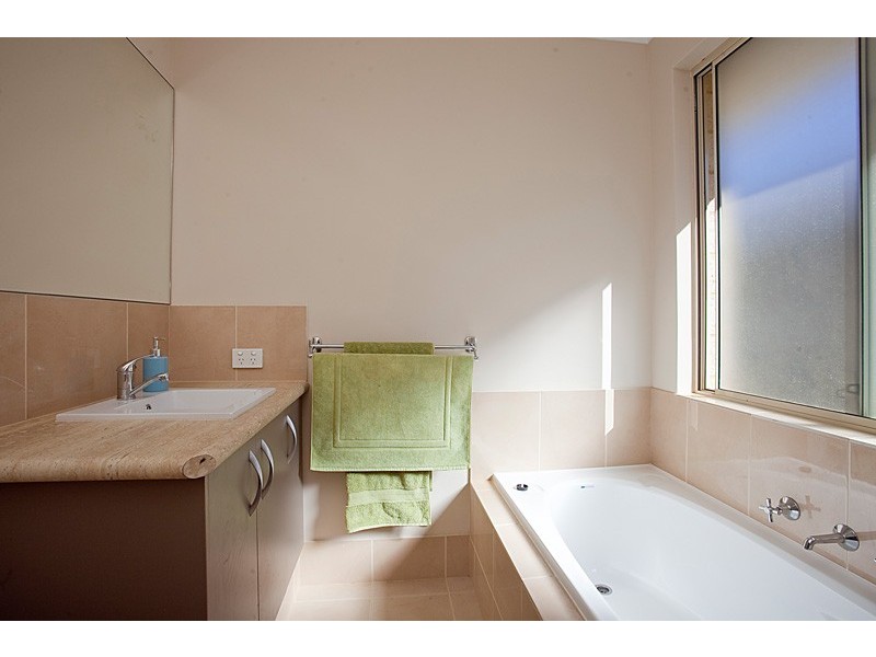 9 Serrata Road, Banksia Grove WA 6031