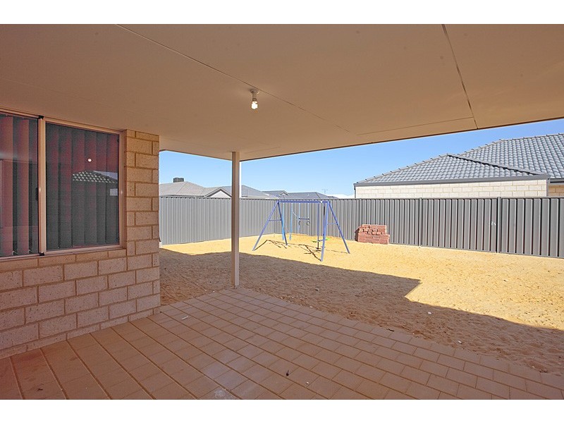 9 Serrata Road, Banksia Grove WA 6031