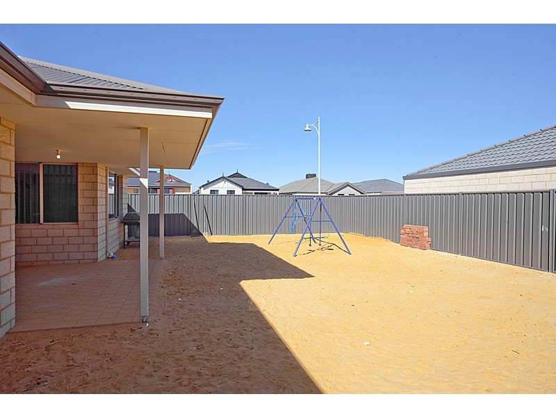 9 Serrata Road, Banksia Grove WA 6031