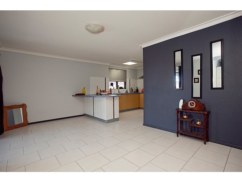 5 Dallas Crescent, Wanneroo WA 6065