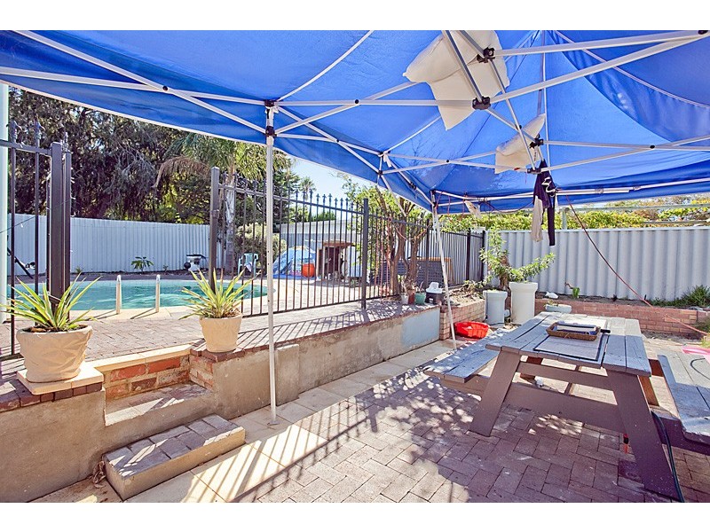 5 Dallas Crescent, Wanneroo WA 6065