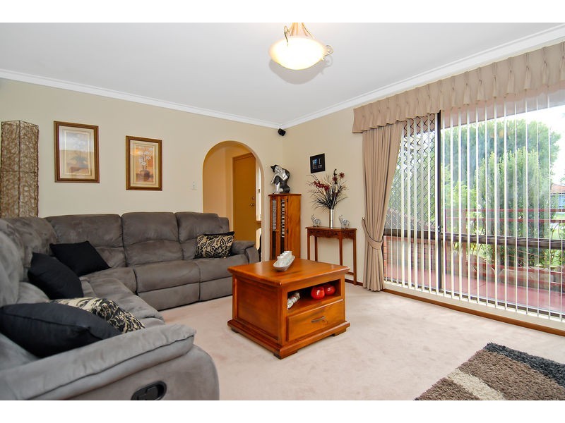 10 Mudalla Place, Wanneroo WA 6065