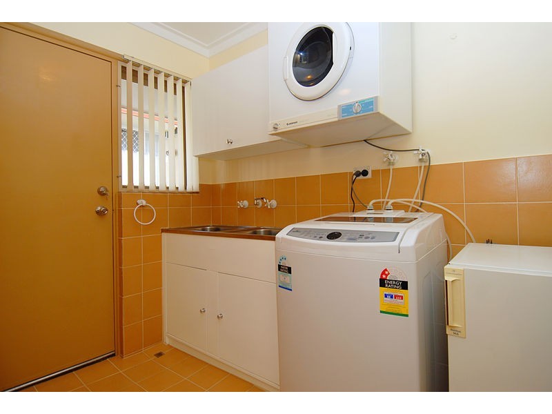 10 Mudalla Place, Wanneroo WA 6065