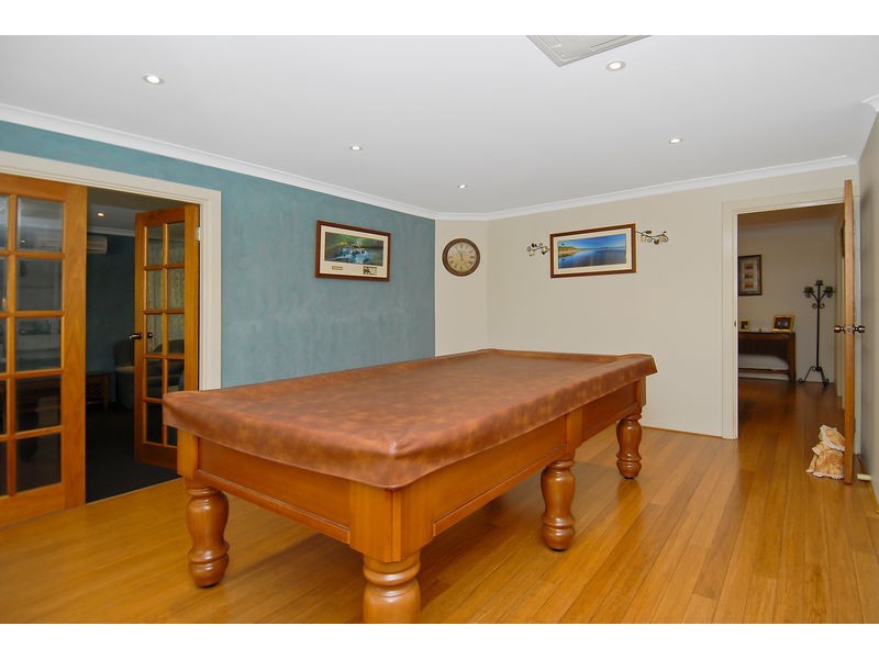 24 Mallina Circuit, Carramar WA 6031