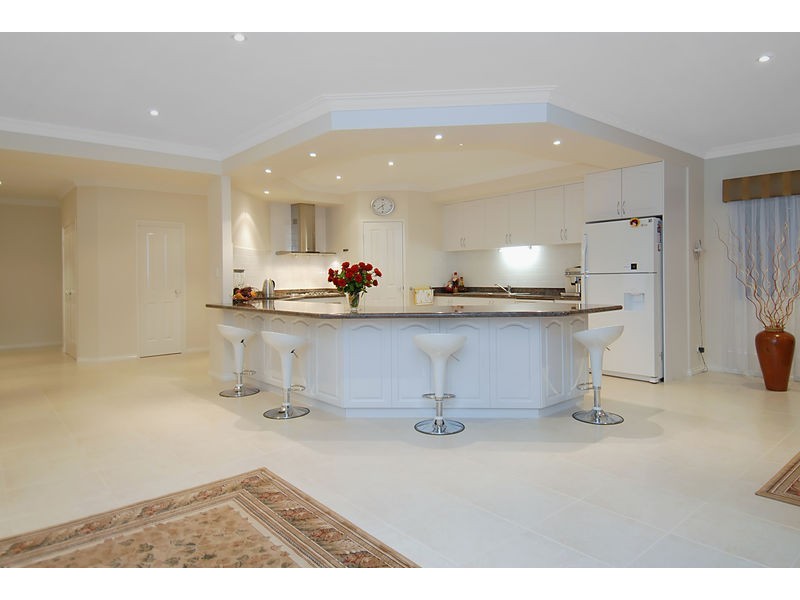 6 Lairbeck Street, Darch WA 6065