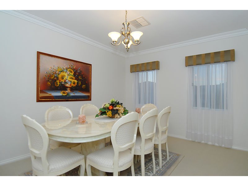 6 Lairbeck Street, Darch WA 6065