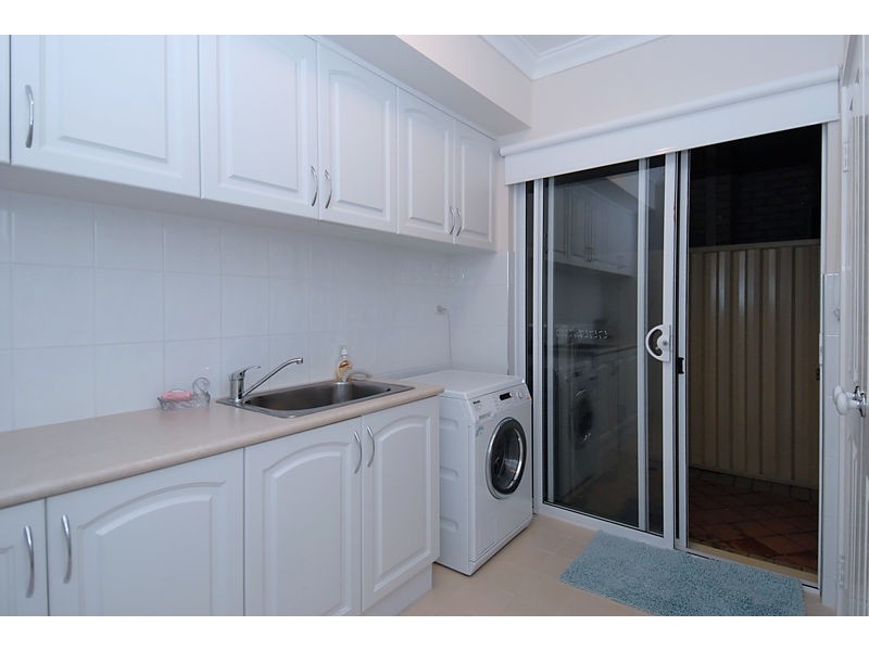 6 Lairbeck Street, Darch WA 6065