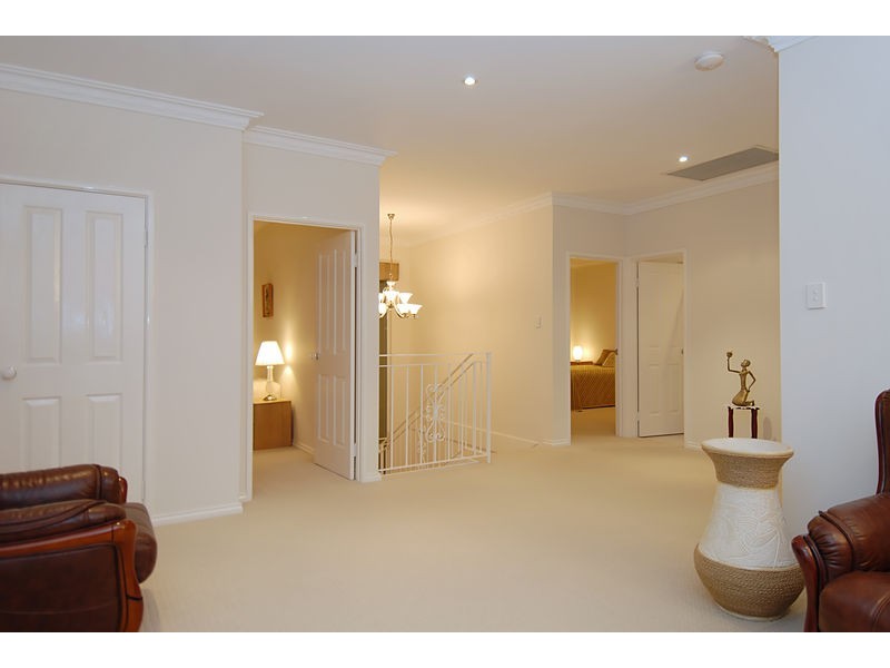 6 Lairbeck Street, Darch WA 6065