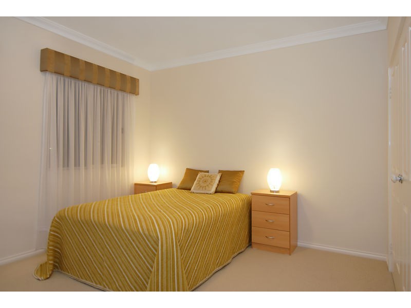 6 Lairbeck Street, Darch WA 6065