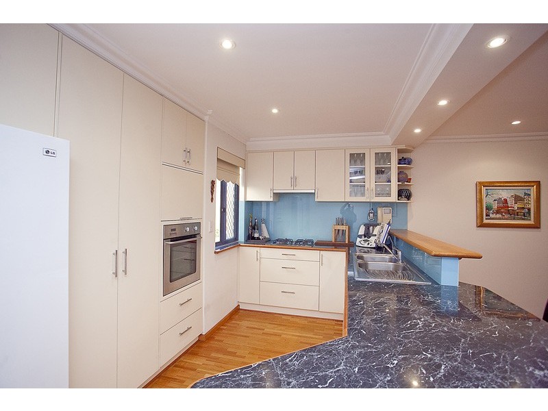 9a Somerton Road, Karrinyup WA 6018