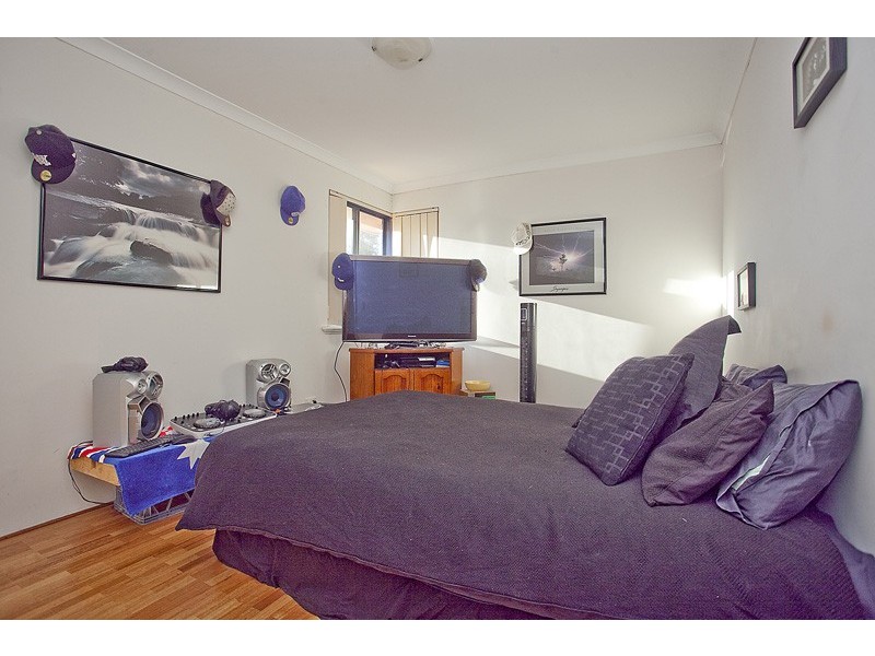 9a Somerton Road, Karrinyup WA 6018