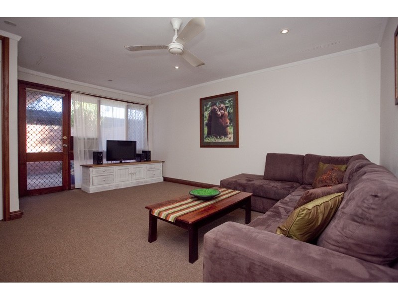 11b Neville Drive, Wanneroo WA 6065