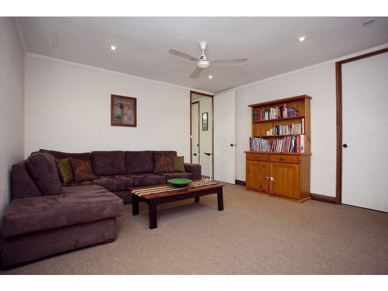 11b Neville Drive, Wanneroo WA 6065