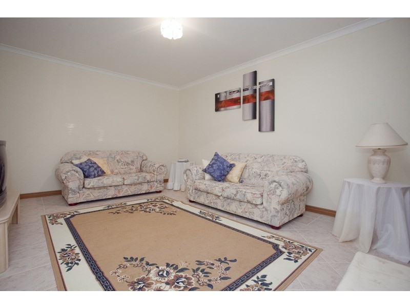 126 Balladong Loop, Carramar WA 6031