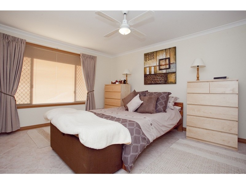 126 Balladong Loop, Carramar WA 6031