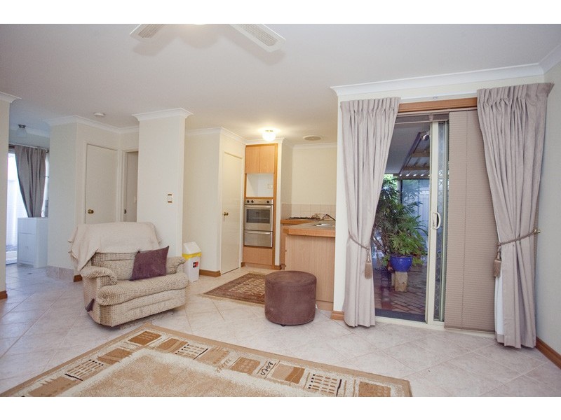 126 Balladong Loop, Carramar WA 6031