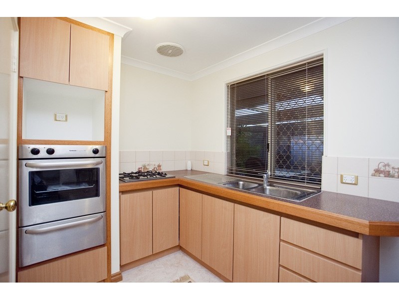 126 Balladong Loop, Carramar WA 6031