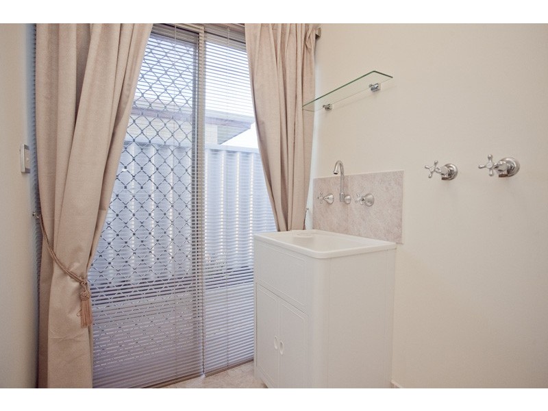 126 Balladong Loop, Carramar WA 6031