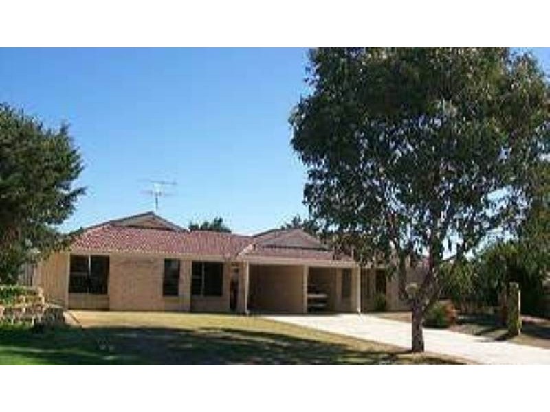 4b Charlotte Cove, Joondalup WA 6027