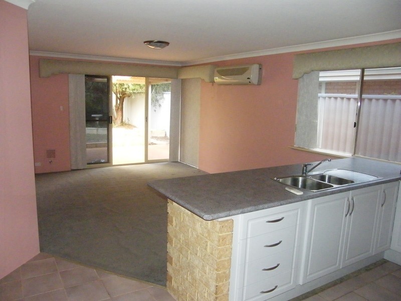 4b Charlotte Cove, Joondalup WA 6027