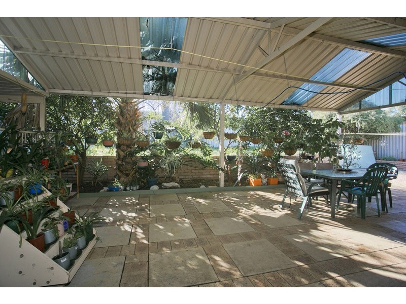 10 Nyunda Drive, Wanneroo WA 6065