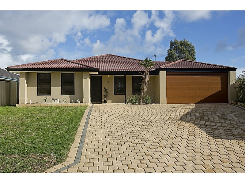 29 Renner Circle, Wanneroo WA 6065