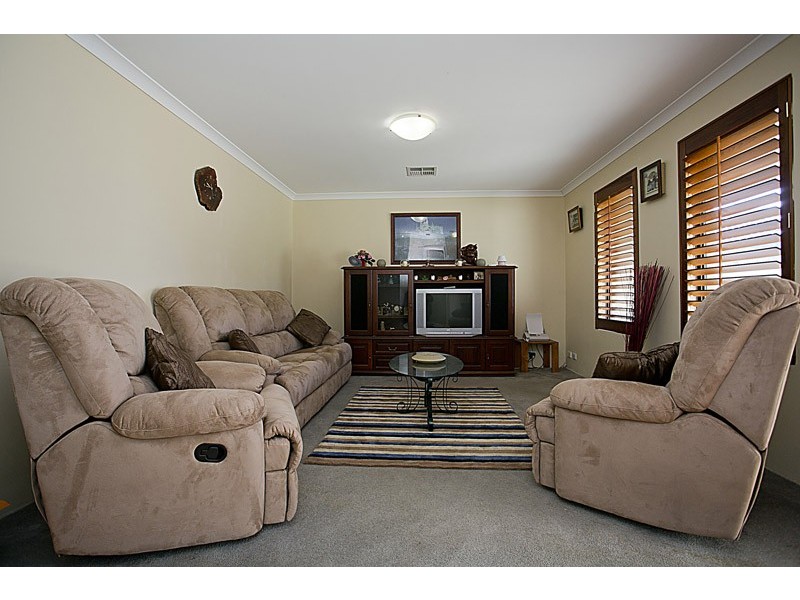 29 Renner Circle, Wanneroo WA 6065