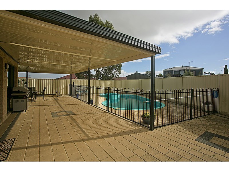 29 Renner Circle, Wanneroo WA 6065