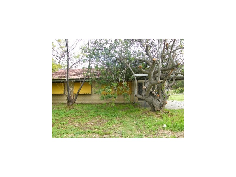 2 Thompson Drive, Wanneroo WA 6065