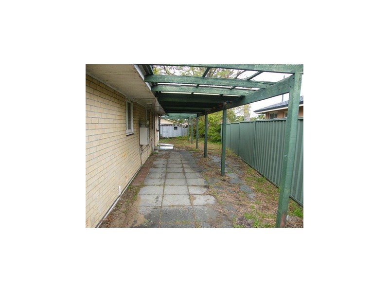 2 Thompson Drive, Wanneroo WA 6065