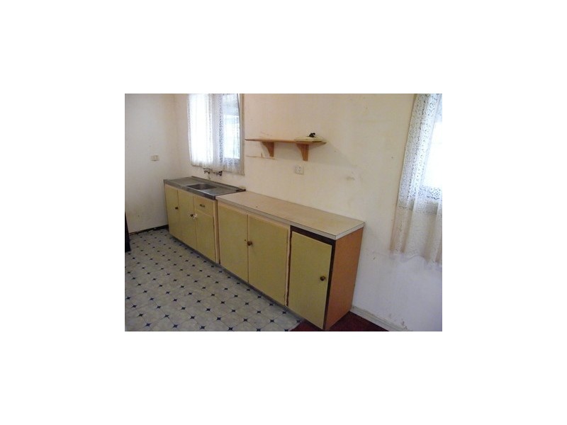 2 Thompson Drive, Wanneroo WA 6065