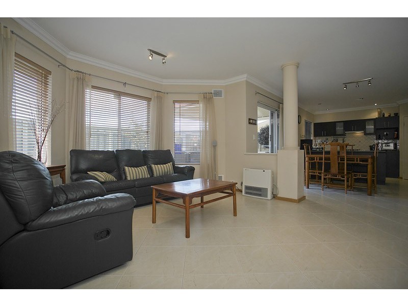 6 Aswan View, Joondalup WA 6027