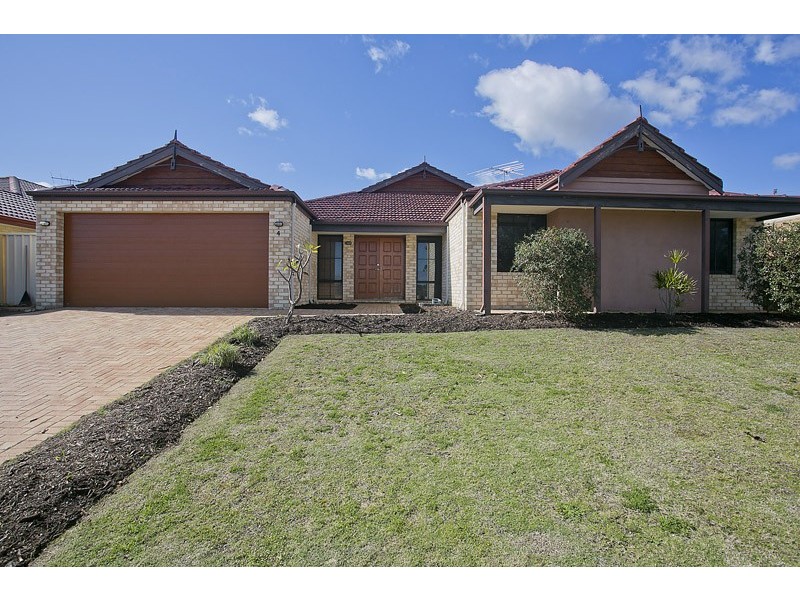 4 Titian Way, Tapping WA 6065