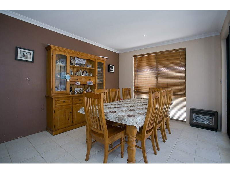 4 Titian Way, Tapping WA 6065