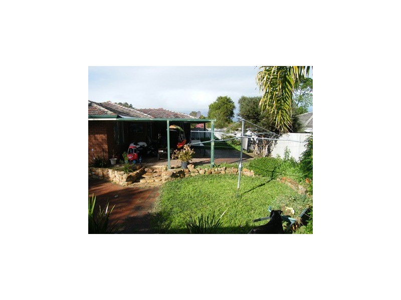 33 Warruga Way, Wanneroo WA 6065