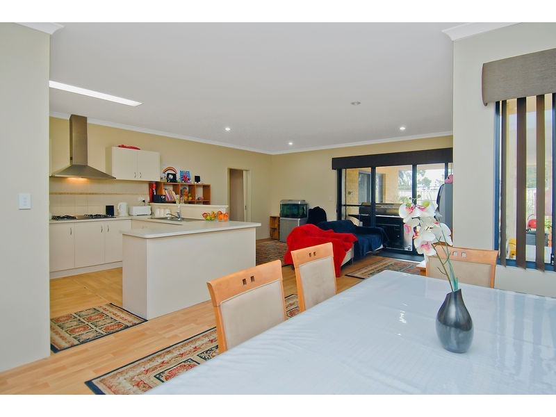 45 Vincent Road, Sinagra WA 6065