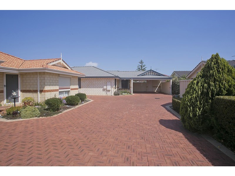 9/10 Siderno Rise, Hocking WA 6065