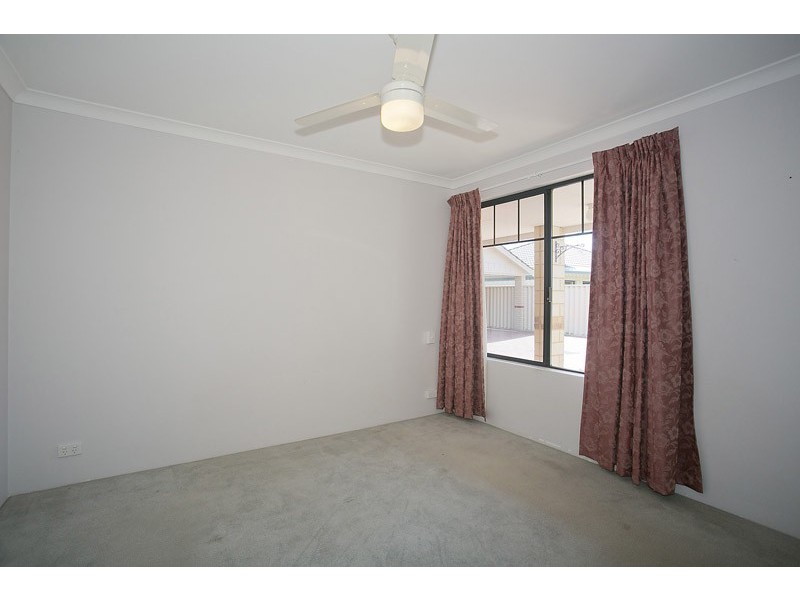 9/10 Siderno Rise, Hocking WA 6065