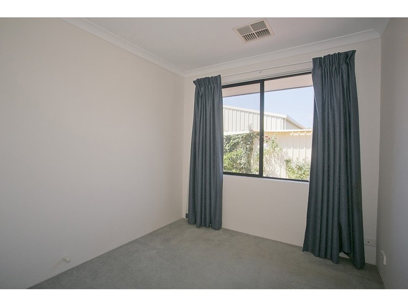 9/10 Siderno Rise, Hocking WA 6065