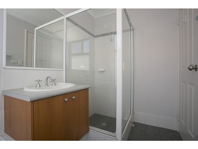 9/10 Siderno Rise, Hocking WA 6065