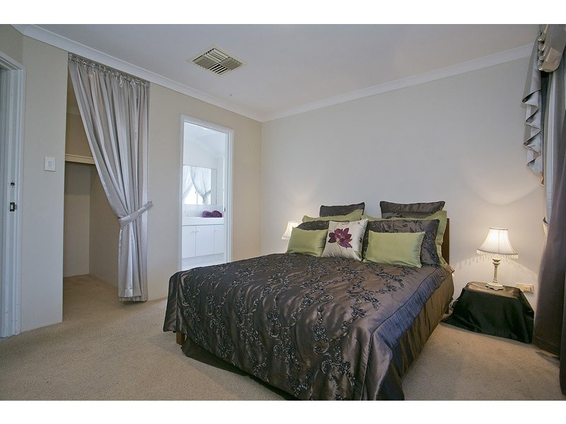66 Mangrove Circuit, Banksia Grove WA 6031