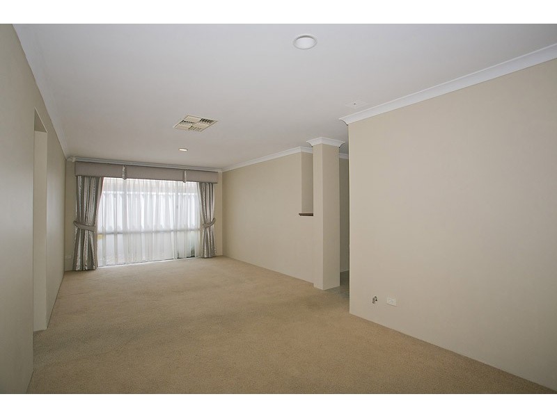 66 Mangrove Circuit, Banksia Grove WA 6031