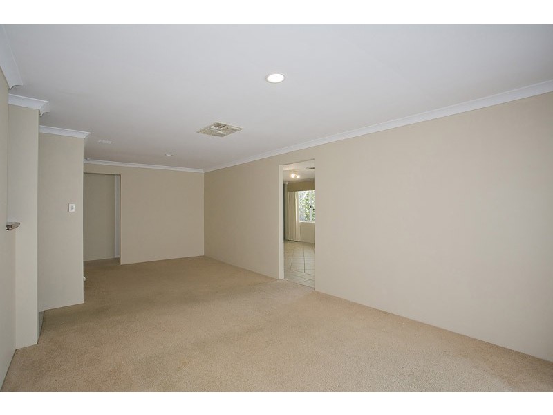 66 Mangrove Circuit, Banksia Grove WA 6031