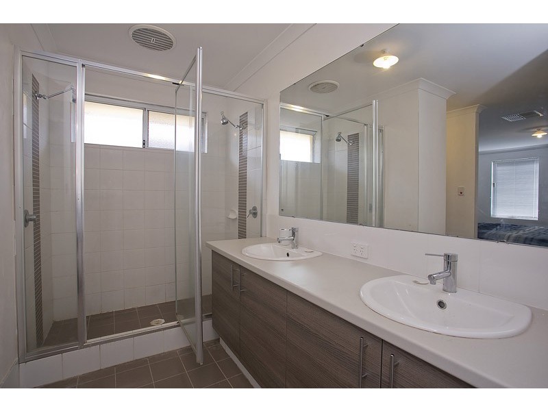 25 Girramay Road, Banksia Grove WA 6031