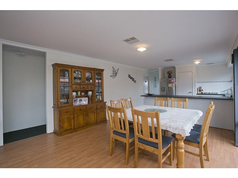 18 Splendens Avenue, Banksia Grove WA 6031